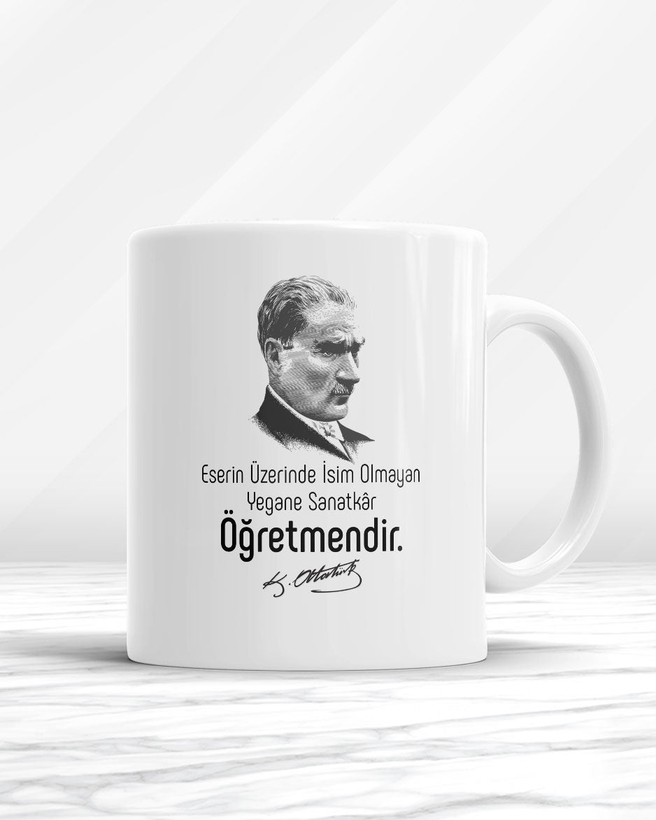 Eserin Üzerinde İsim Olmayan Yegane Sanatkar Öğretmendir Kupa Bardak